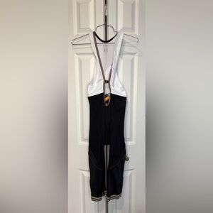 Ladies 3/4 length bibshorts with cycling chamois